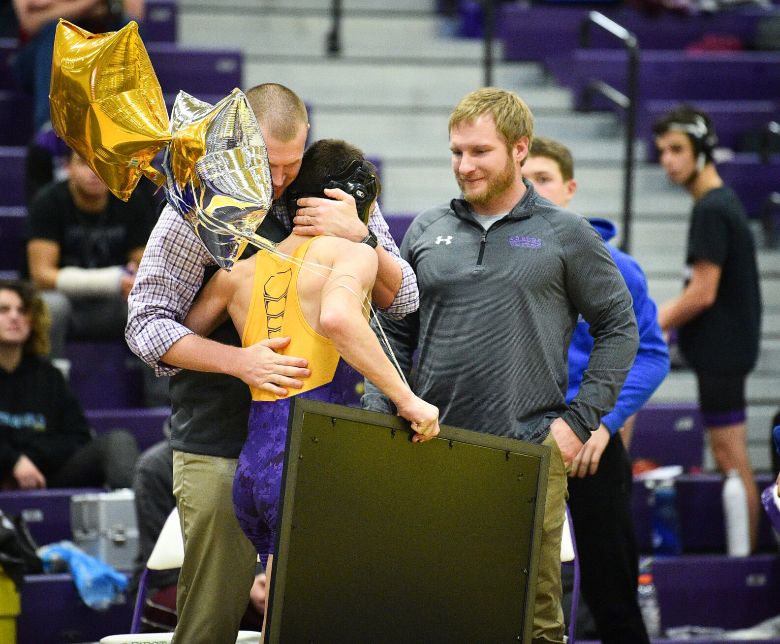 122119-qct-spt-dewitt-wrestling-005a.jpg